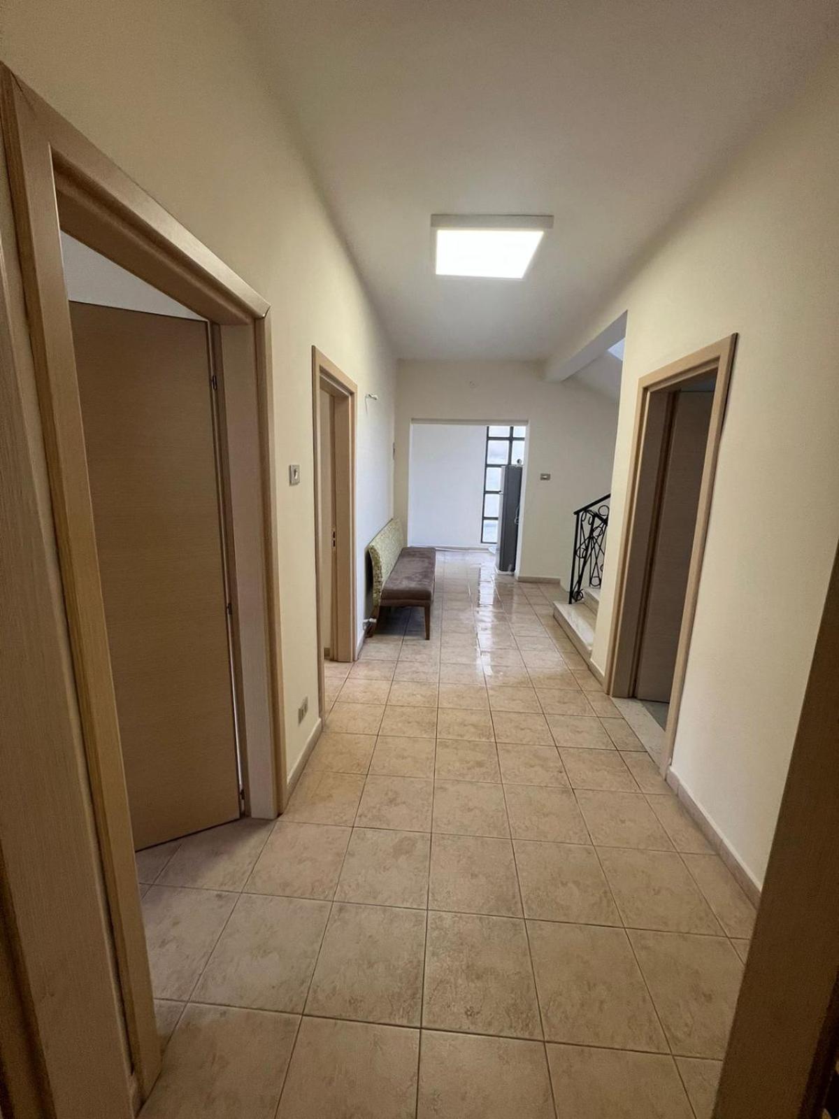Villa Istanbul Tirana Buitenkant foto